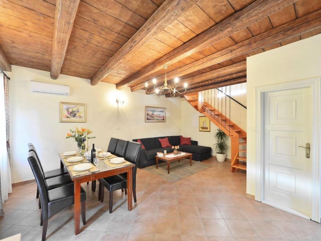Villa Omis Exterior photo
