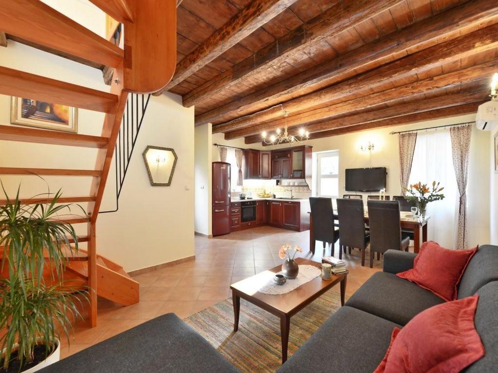 Villa Omis Exterior photo