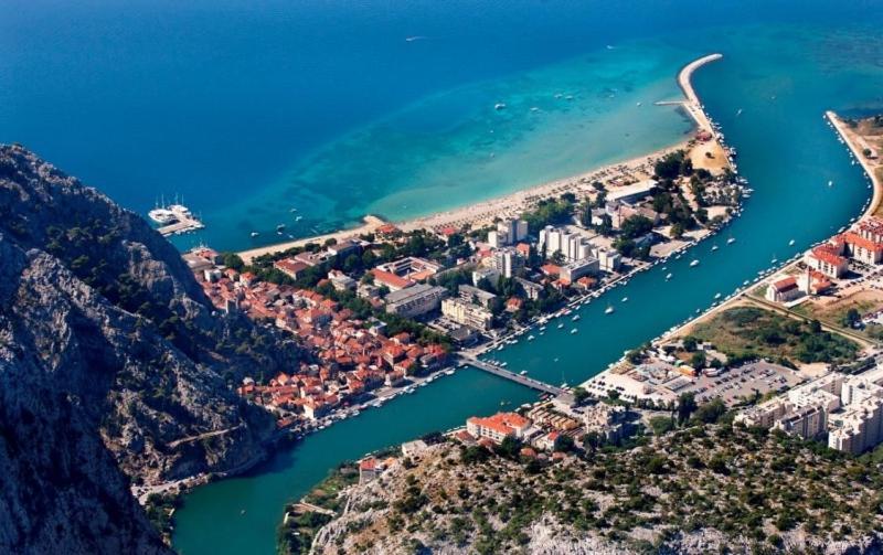 Villa Omis Exterior photo