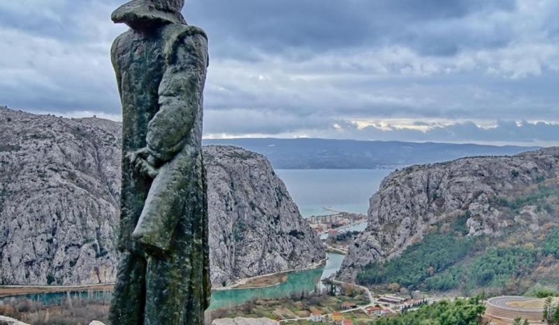 Villa Omis Exterior photo